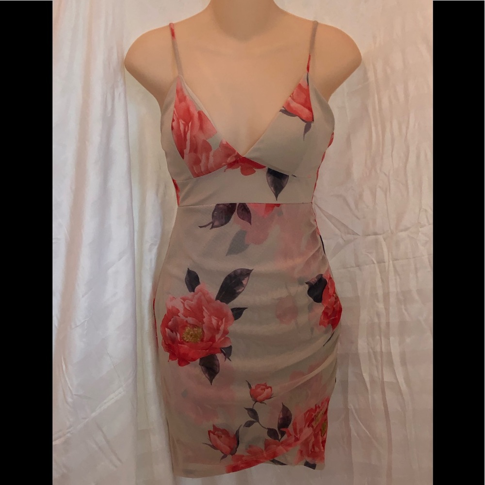 Windsor Tan & Orange Floral Bodycon Dress